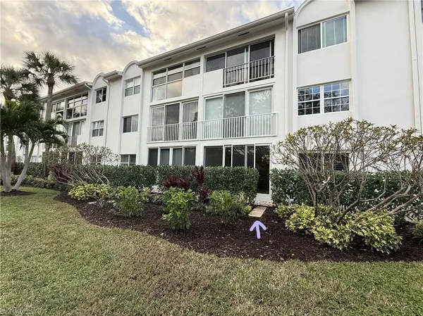 $595,000 | 408 Broad Avenue South, Unit H408, Naples, FL 34102