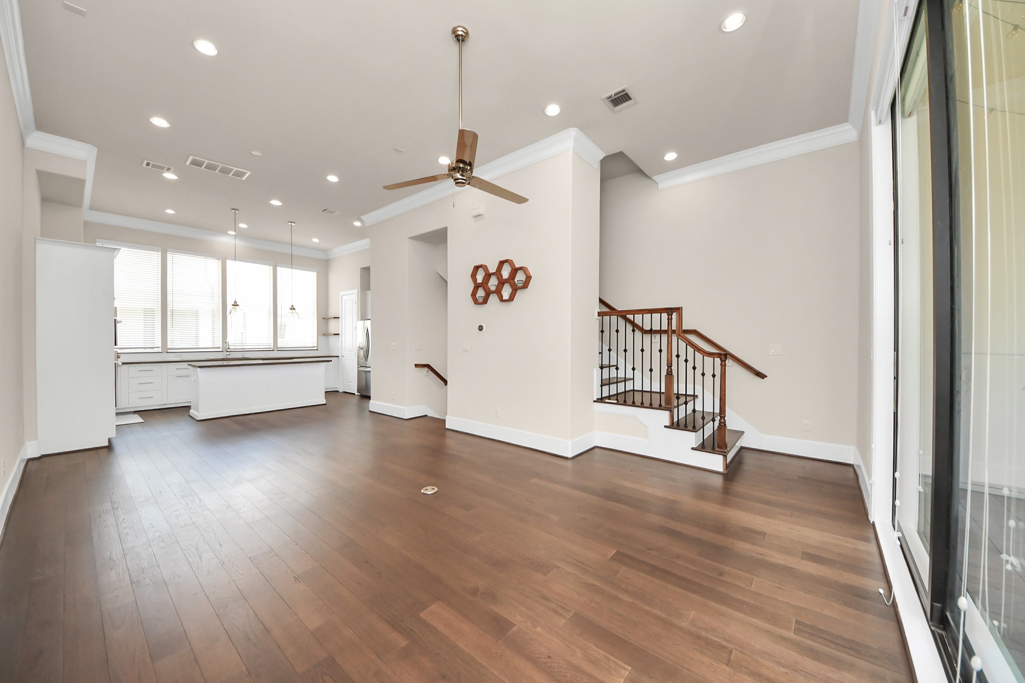 6072 Kansas Street Houston, TX 77007 - Photo 17 of 47