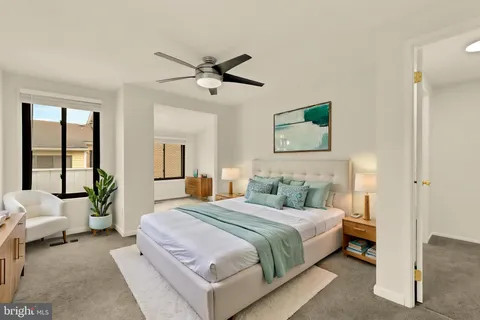 a view of empty room with window