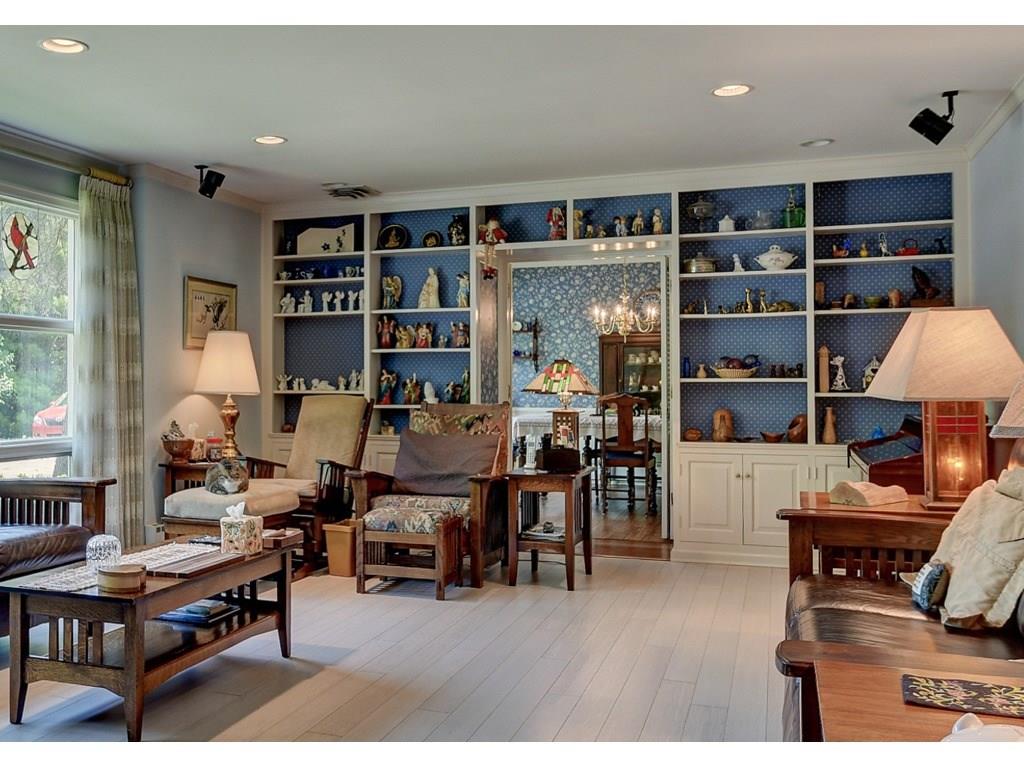 8440 Fall Creek Road Indianapolis, IN 46256 - Photo 8 of 33 Gallery Image 8