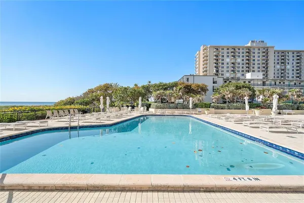 $3,000 | 1900 South Ocean Boulevard, Unit 15G, Lauderdale-by-the-Sea, FL 33062