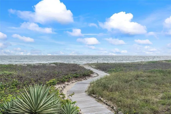 $3,000 | 1900 South Ocean Boulevard, Unit 15G, Lauderdale-by-the-Sea, FL 33062