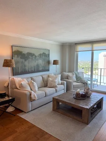 $3,000 | 1900 South Ocean Boulevard, Unit 15G, Lauderdale-by-the-Sea, FL 33062