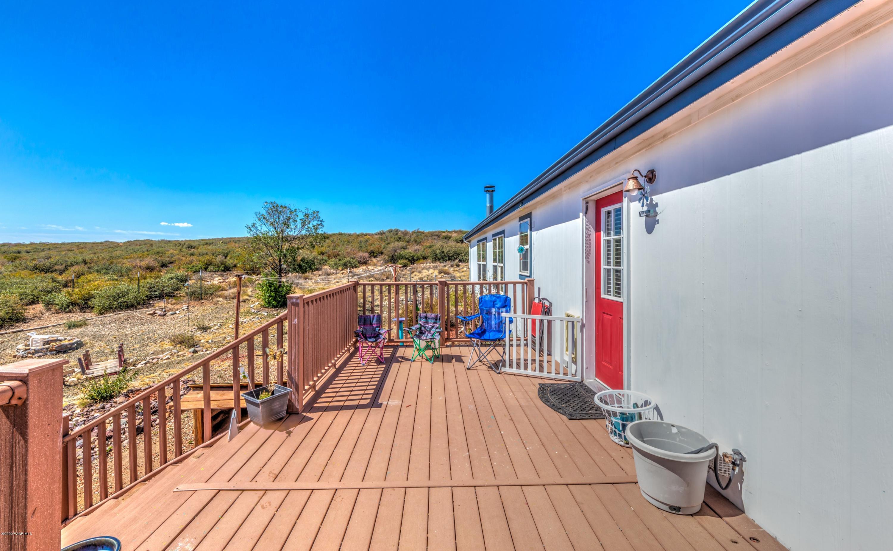 16980 Leprechaun Road Dewey, AZ 86327 - Photo 23 of 33 007_Deck