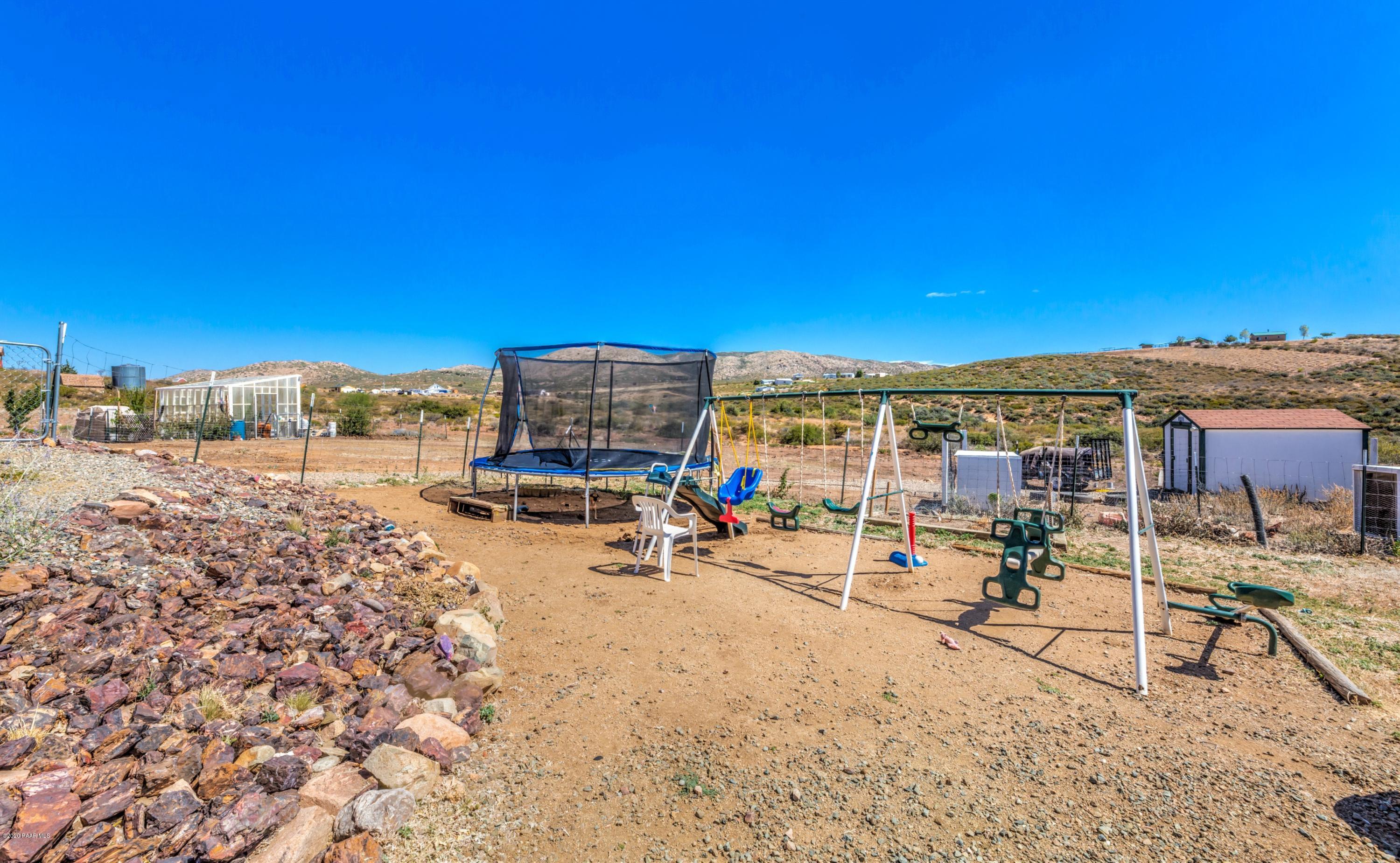16980 Leprechaun Road Dewey, AZ 86327 - Photo 28 of 33 032_Backyard