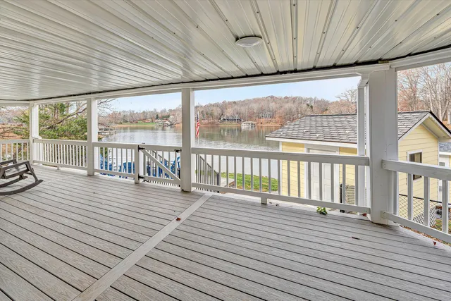 a view of house with a outdoor space