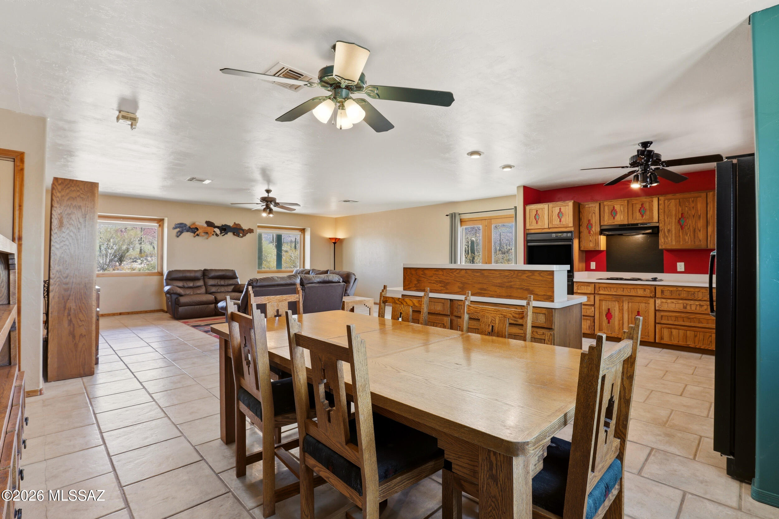 10855 West Mile Wide Road Tucson, AZ 85743 - Photo 15 of 47 Dining Area
