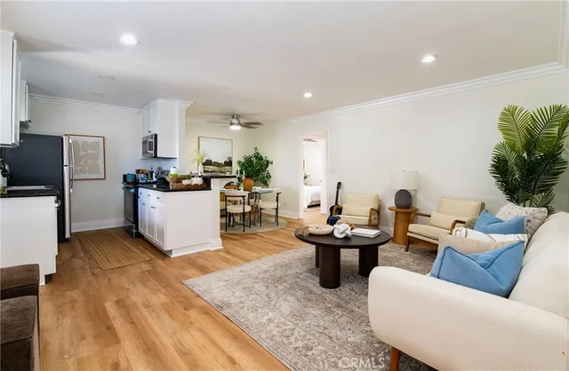 $469,000 | 1725 Loma Avenue, Unit 18, Long Beach, CA 90804