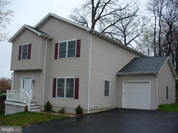 7407 Plainview Road Rosedale, MD 21237 - Photo 1 of 20 Exterior (Main)