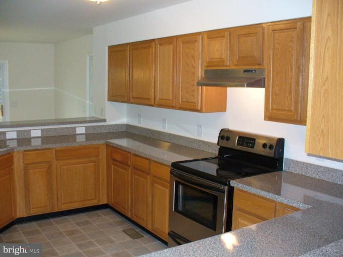 7407 Plainview Road Rosedale, MD 21237 - Photo 4 of 20 Kitchen