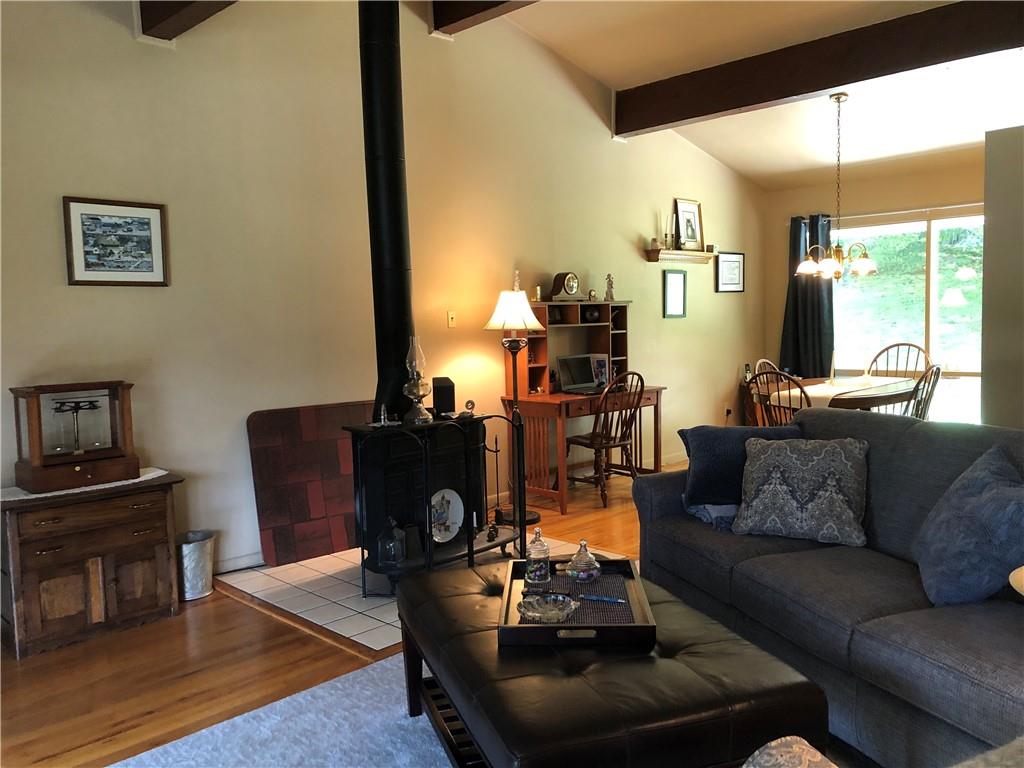 2878 Old Plank Road New Castle, PA 16105 - Photo 4 of 24