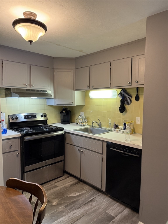 176 Maple Avenue, Unit 32 Rutland, MA 01543 - Photo 3 of 16