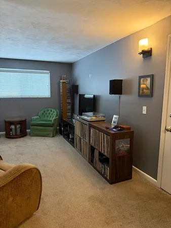 $189,900 | 176 Maple Avenue, Unit 32, Rutland, MA 01543