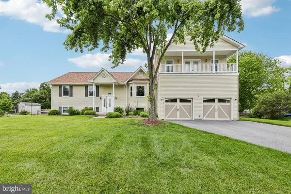 $595,000 | 902 Clauser Court, New Windsor, MD 21776