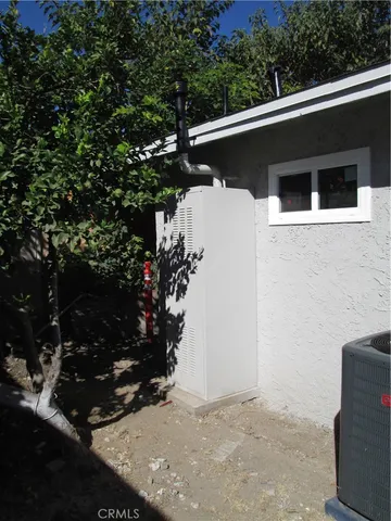 $2,200 | 852 North Davidson Avenue, Unit 1/2, San Bernardino, CA 92411