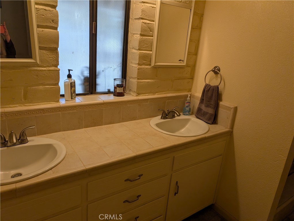 4240 Los Olivos Road Merced, CA 95340 - Photo 11 of 20