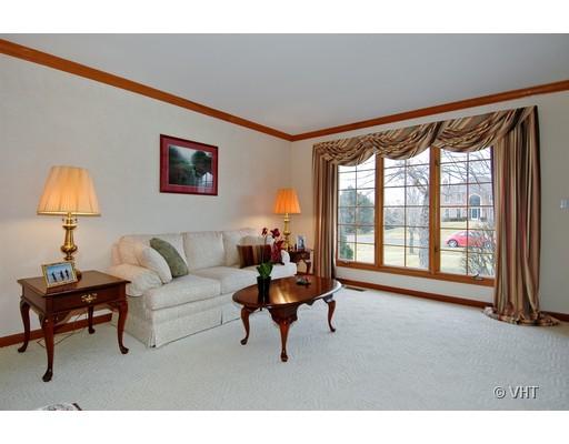 3N653 Ridgeview Court St. Charles, IL 60175 - Photo 2 of 16