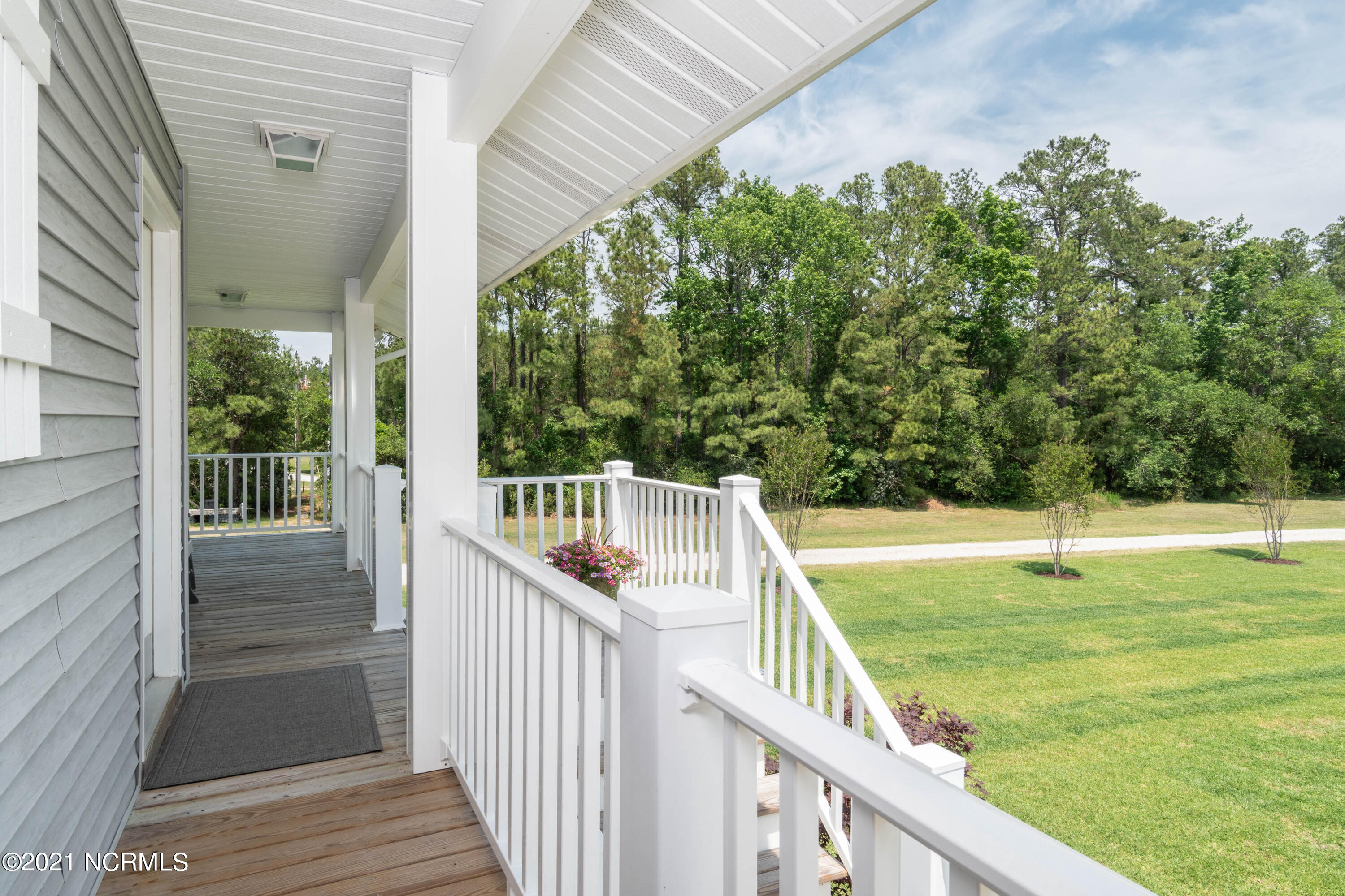 112 Thurman Road Beaufort, NC 28516 - Photo 9 of 62 112-thurman-web-6166
