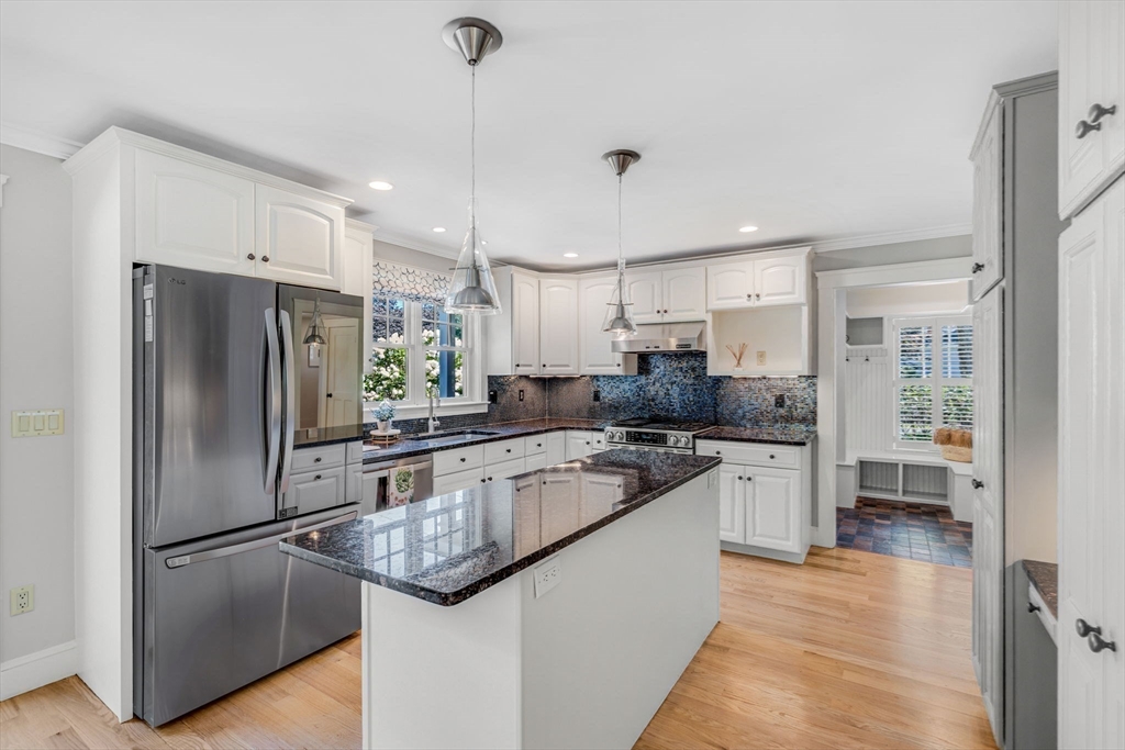 3 Pond Street Concord, MA 01742 - Photo 16 of 34