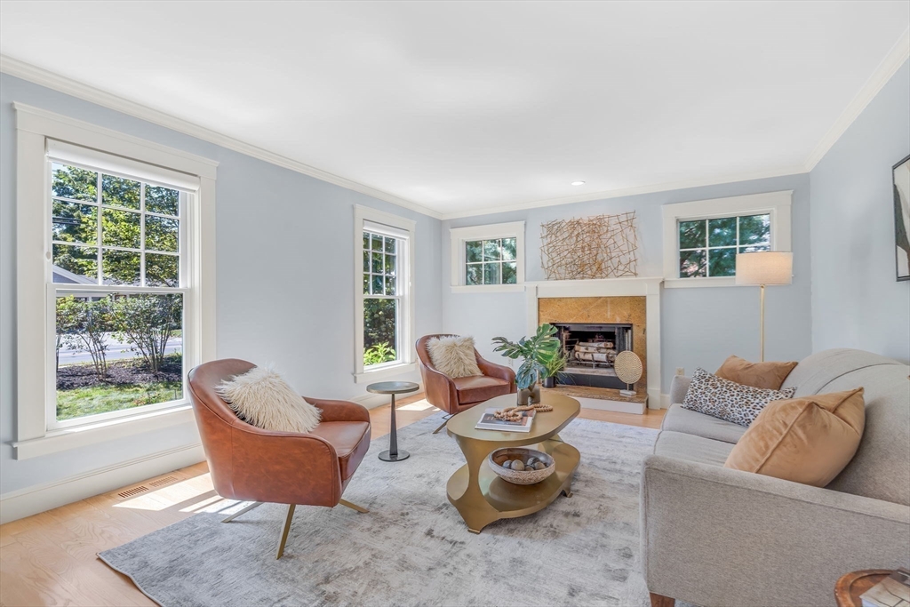 3 Pond Street Concord, MA 01742 - Photo 7 of 34