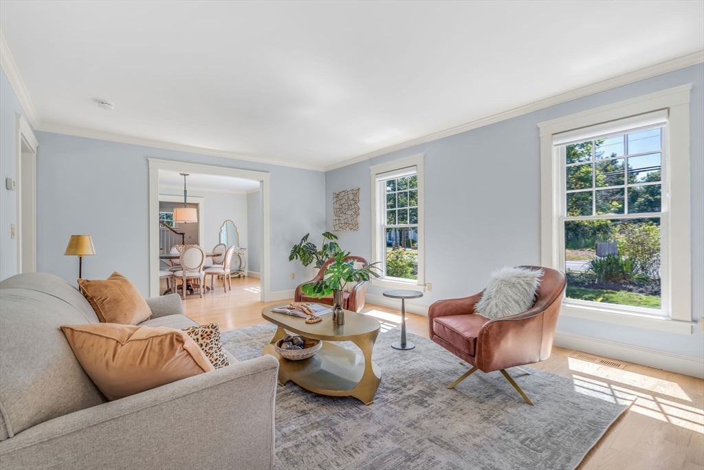 3 Pond Street Concord, MA 01742 - Photo 8 of 34