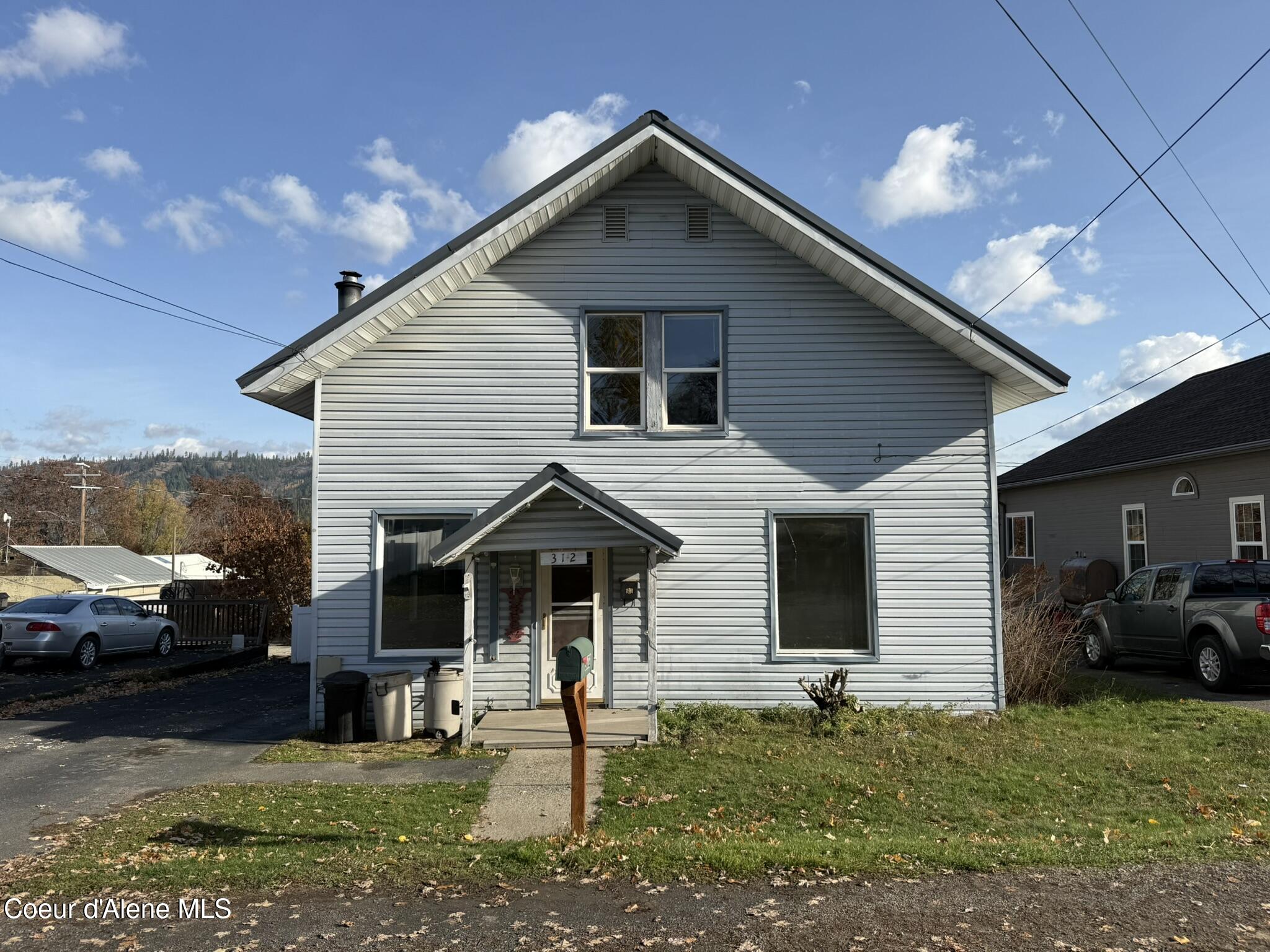 312 South 4th Street St. Maries, ID 83861 - Photo 2 of 35 IMG_7355