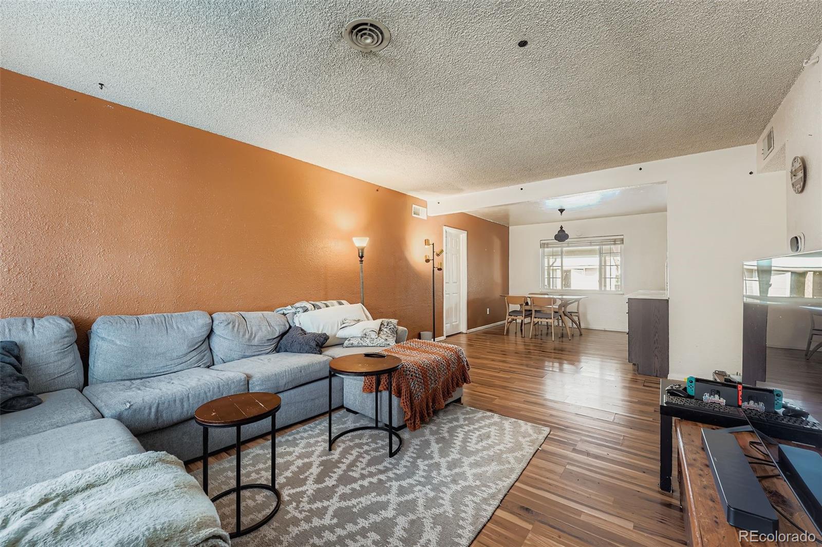 1072 Racine Street Aurora, CO 80011 - Photo 6 of 23