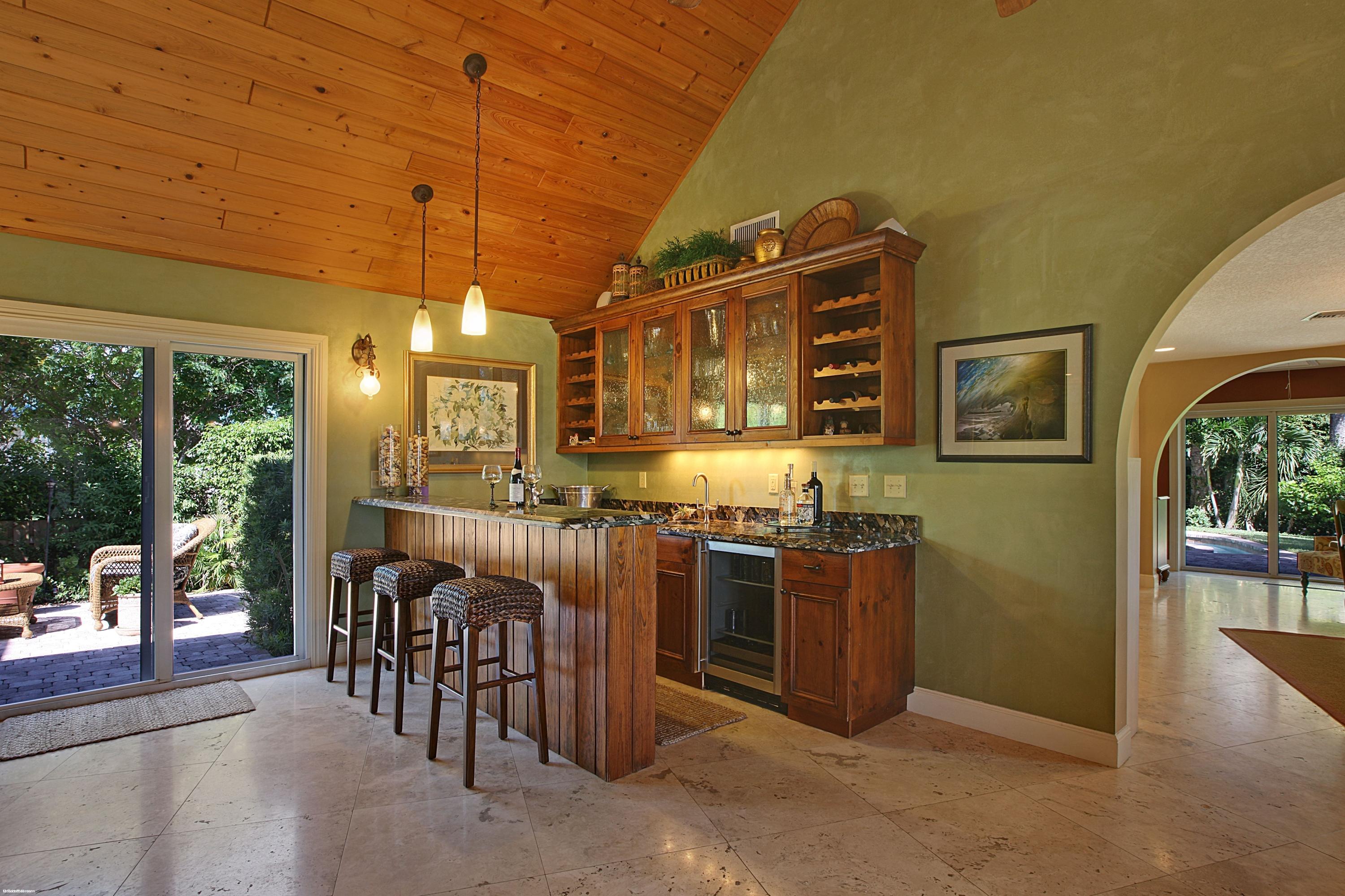 201 Colony Road Jupiter Inlet Colony, FL 33469 - Photo 13 of 30 Wet Bar