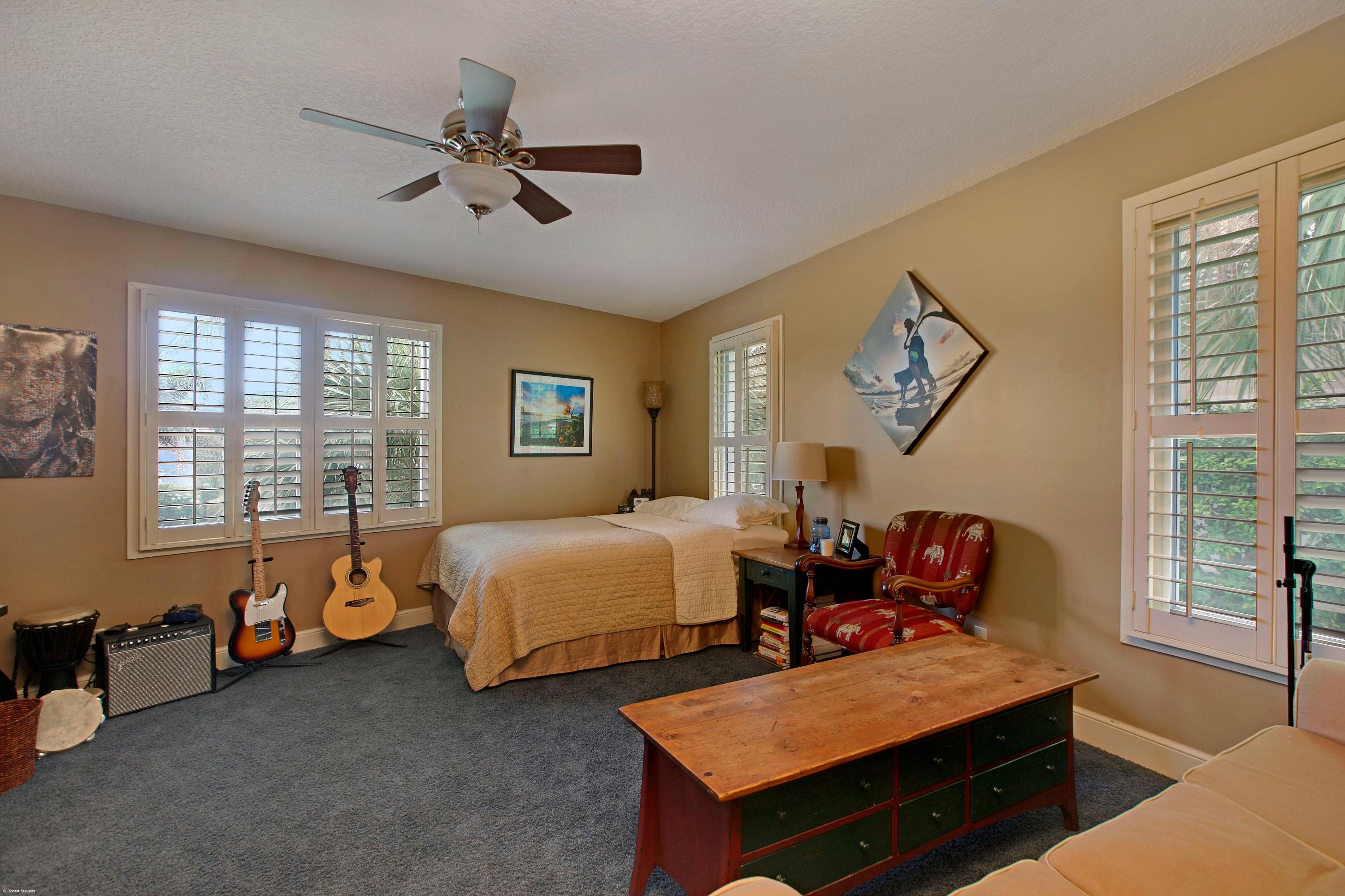 201 Colony Road Jupiter Inlet Colony, FL 33469 - Photo 18 of 30 Bedroom