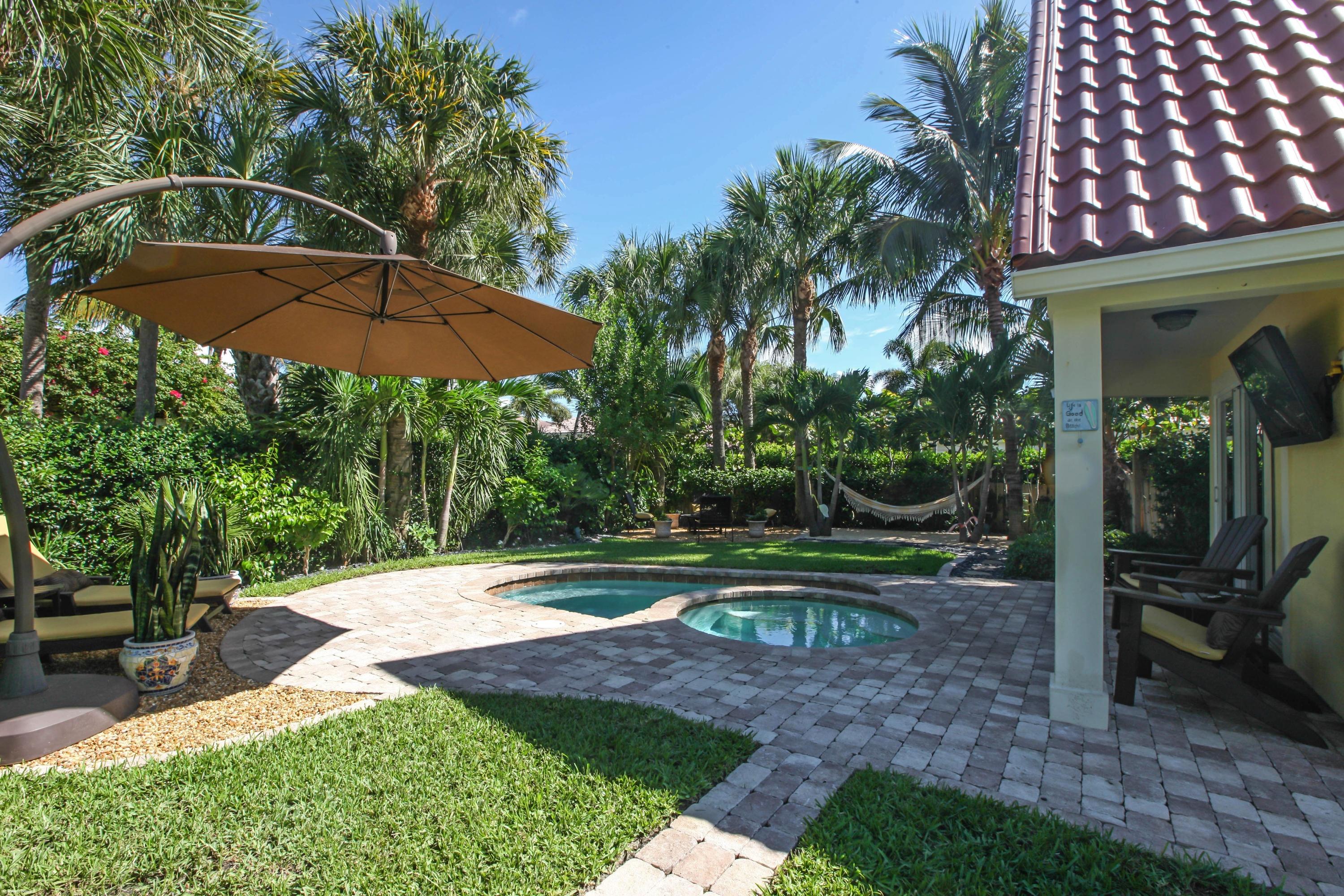 201 Colony Road Jupiter Inlet Colony, FL 33469 - Photo 25 of 30 Yard