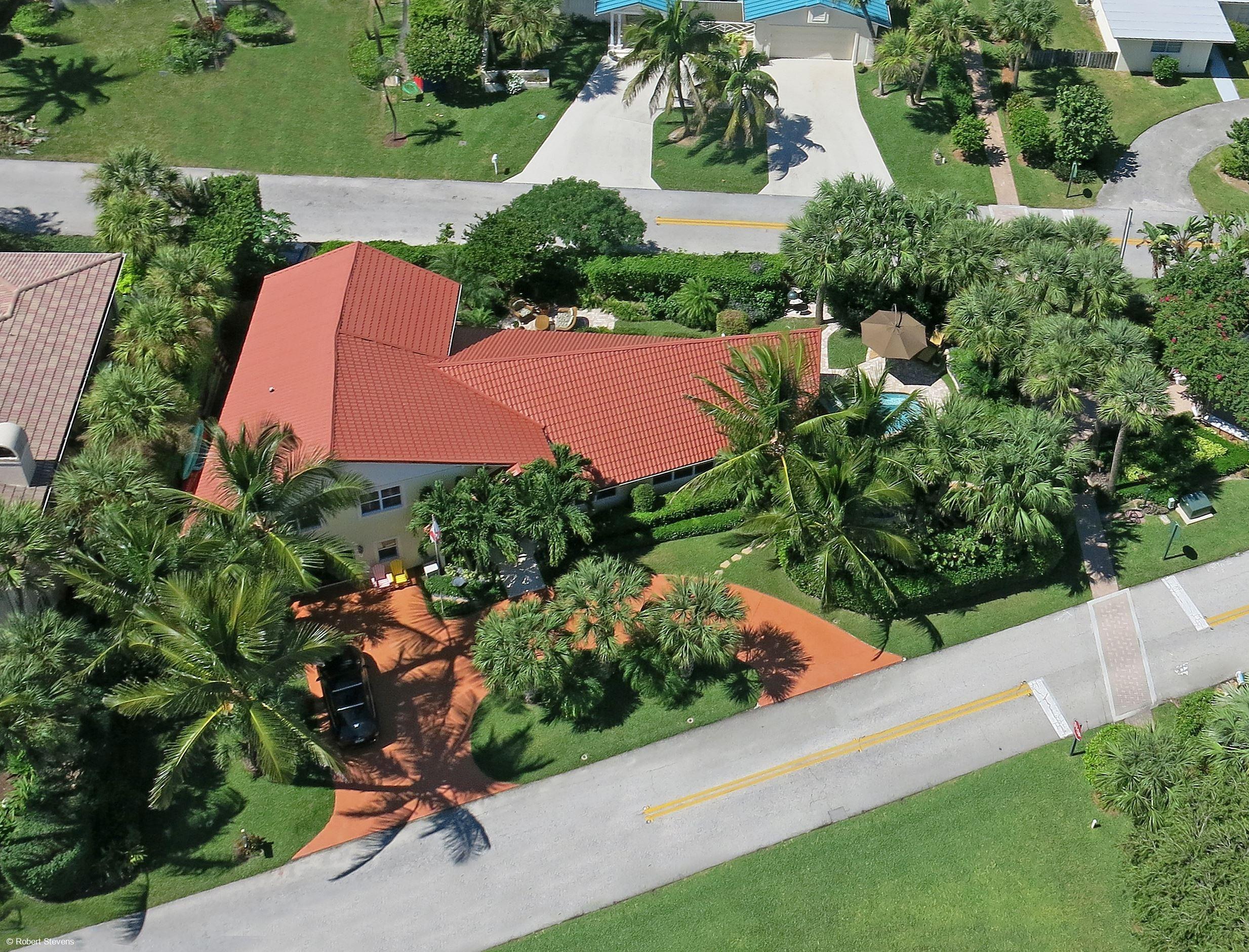 201 Colony Road Jupiter Inlet Colony, FL 33469 - Photo 29 of 30 Exterior