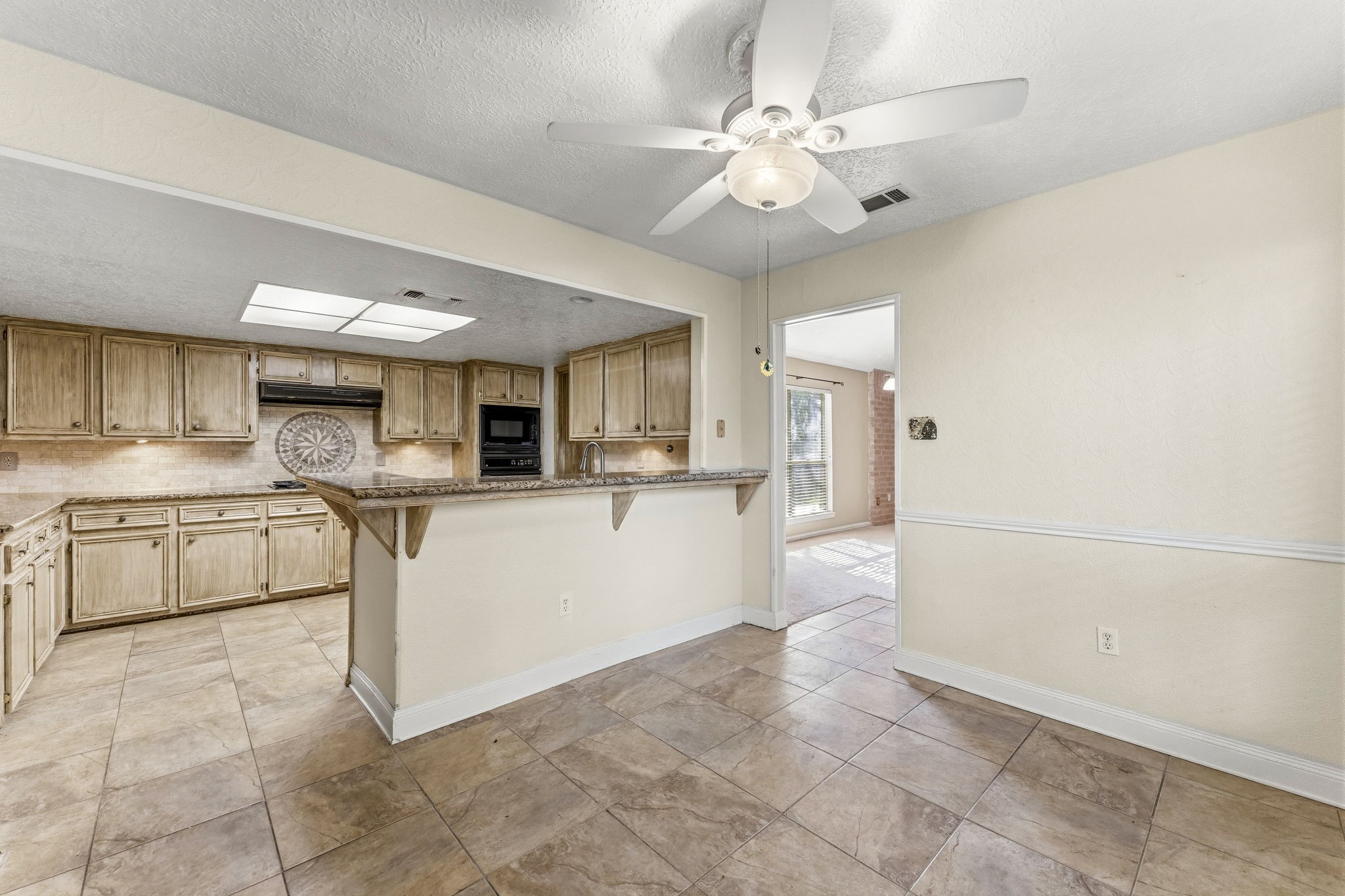 2718 Knollbrook Lane Spring, TX 77373 - Photo 17 of 48