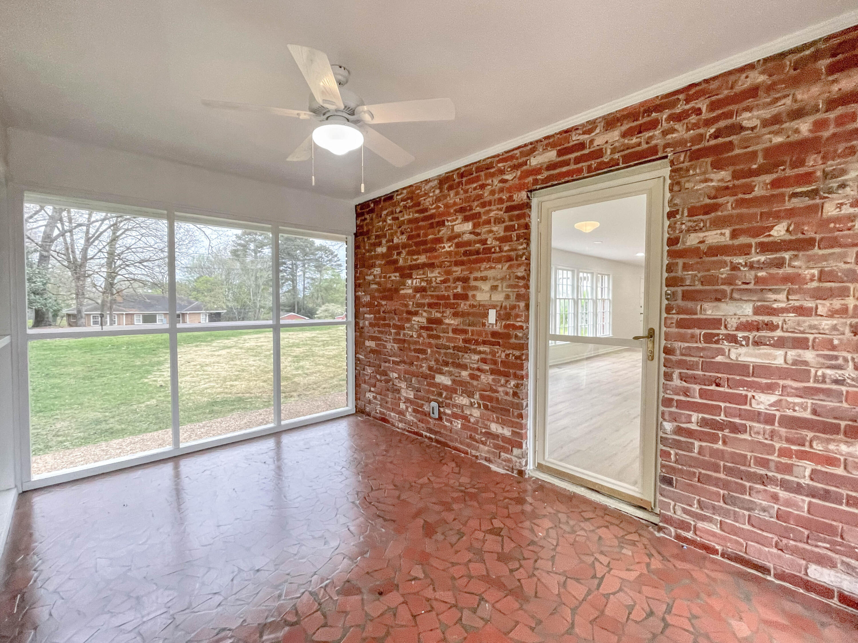 6869 Longview Road Chattanooga, TN 37421 - Photo 3 of 30 IMG_7360