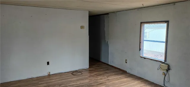 $50,000 | 97 Oak Crest Drive, Linn Valley, KS 66040