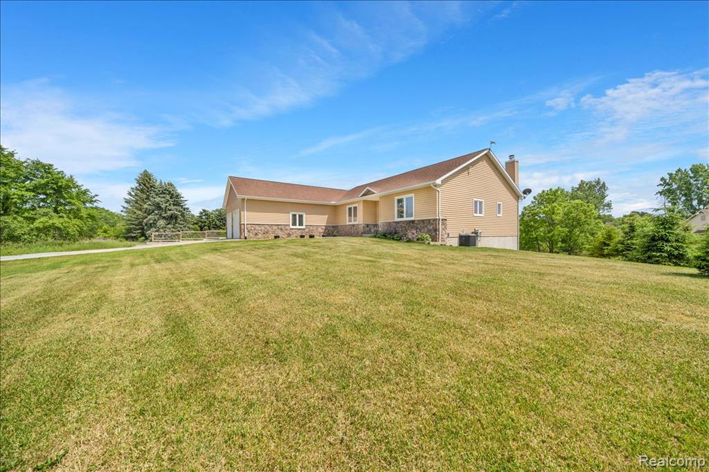 4266 McCandlish Road Grand Blanc, MI 48439 - Photo 7 of 68