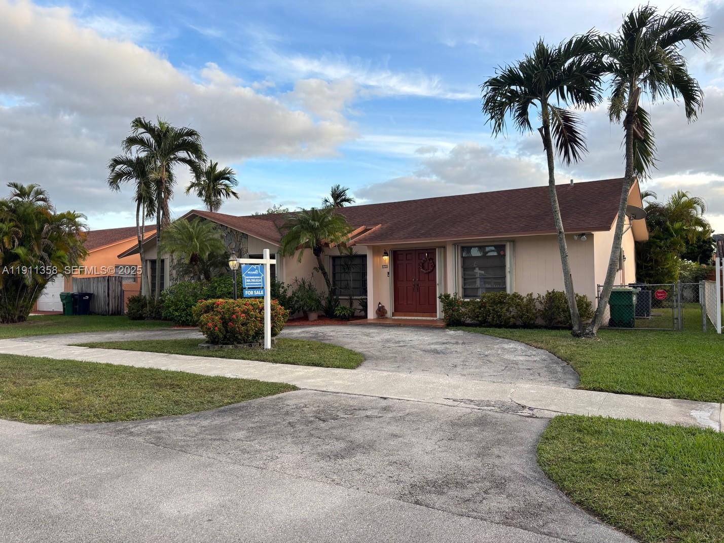 9730 Southwest 5th Street Miami, FL 33174 - Photo 4 of 37