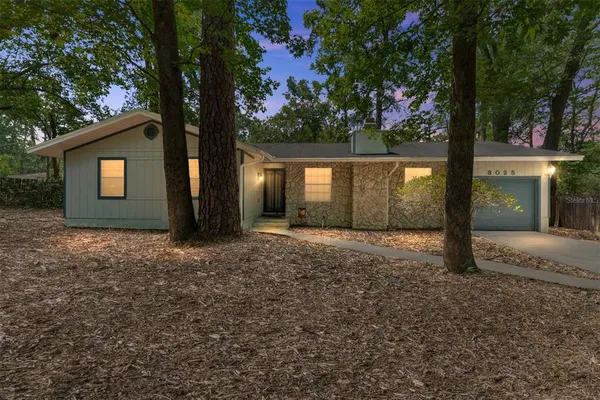 $385,000 | 3025 West University Avenue, Gainesville, FL 32607