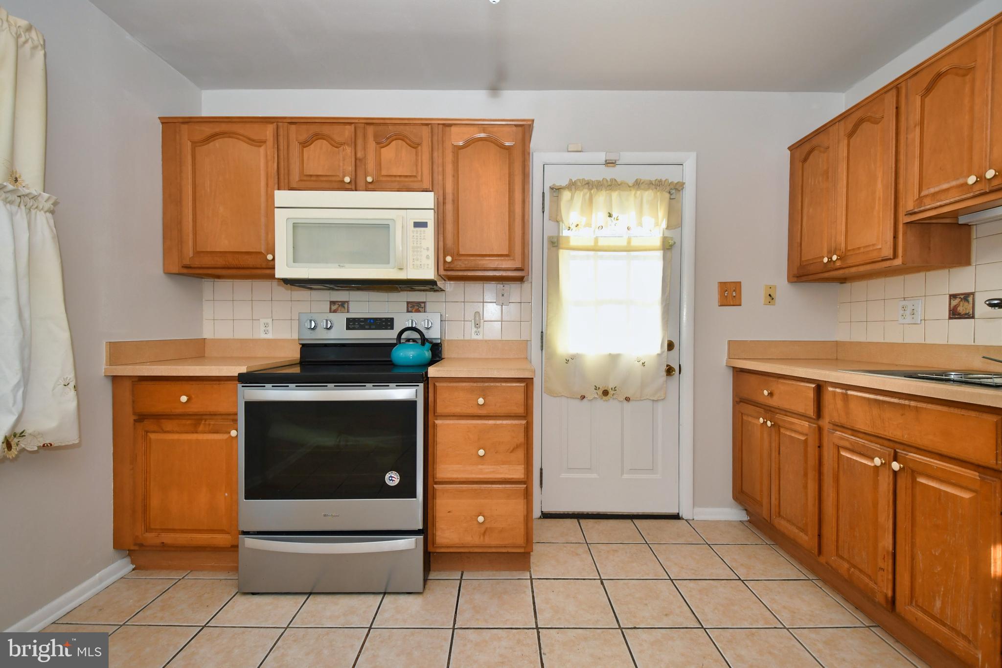 3205 Blue Hill Road Baltimore, MD 21207 - Photo 14 of 39 Kitchen