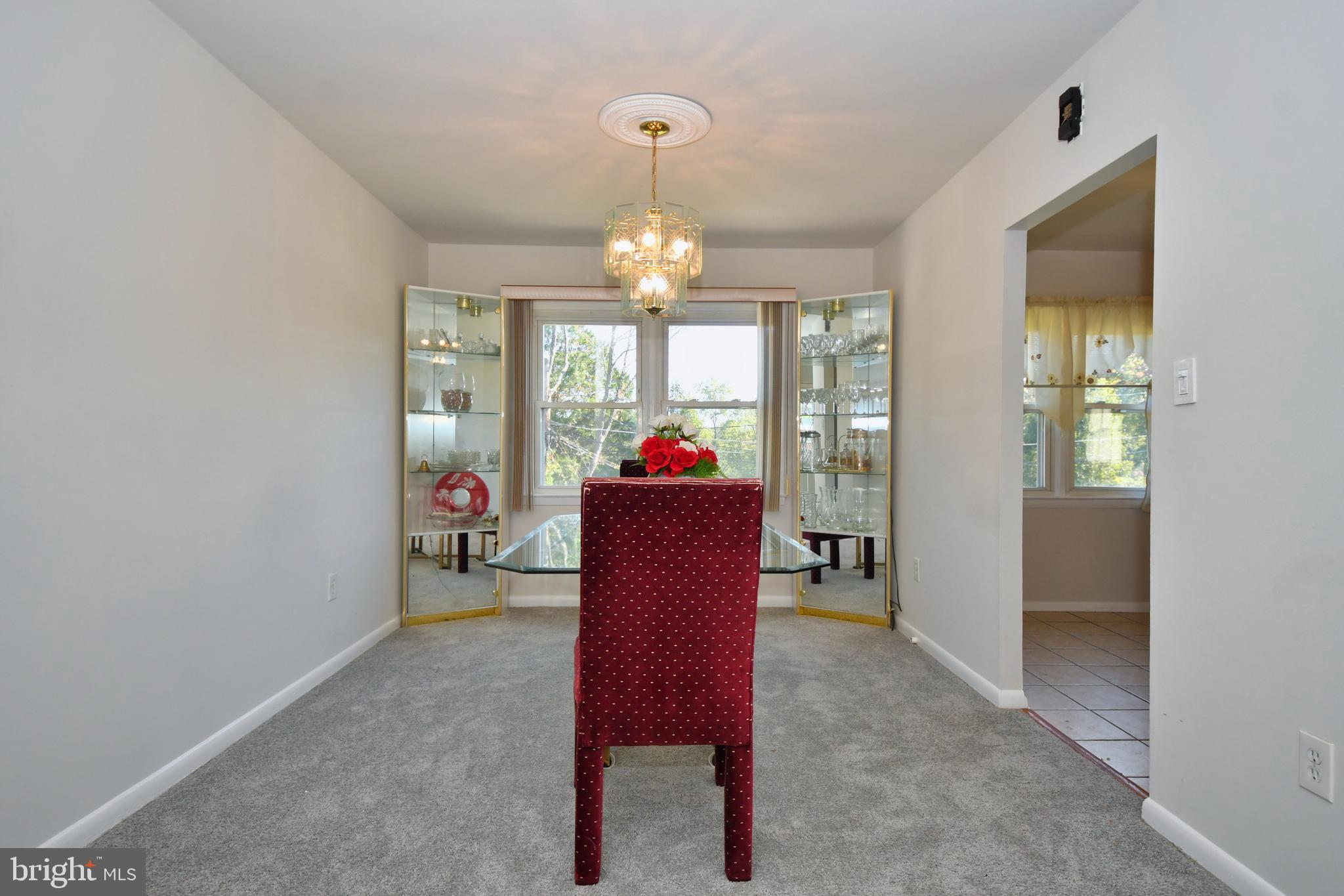 3205 Blue Hill Road Baltimore, MD 21207 - Photo 9 of 39 Dining Room
