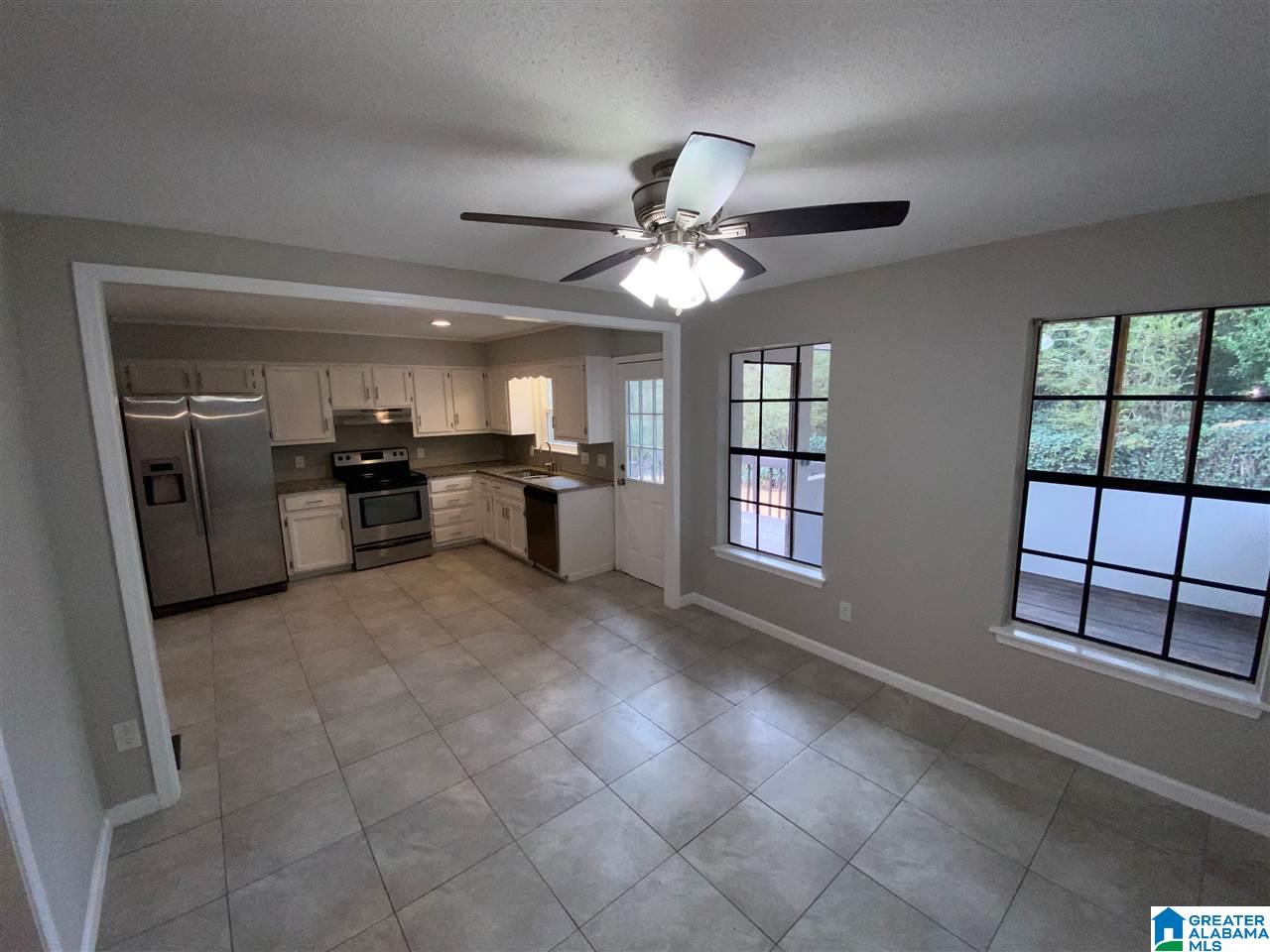 525 Bennett Drive Alabaster, AL 35007 - Photo 11 of 50