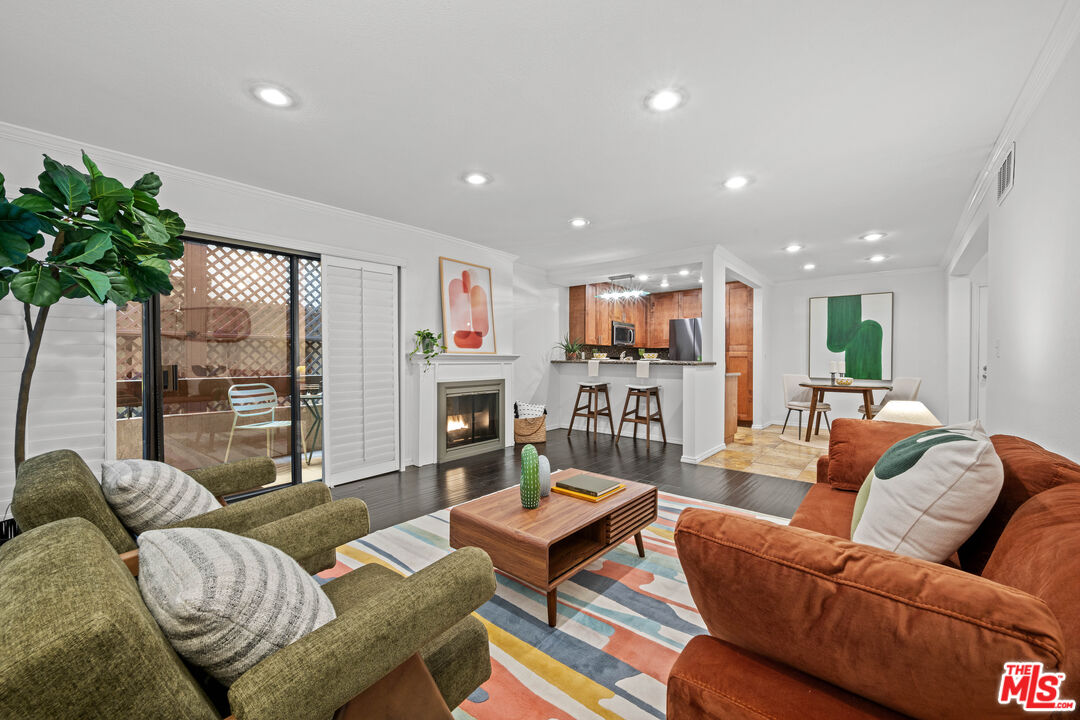 950 North Kings Road, Unit 160 West Hollywood, CA 90069 - Photo 21 of 36