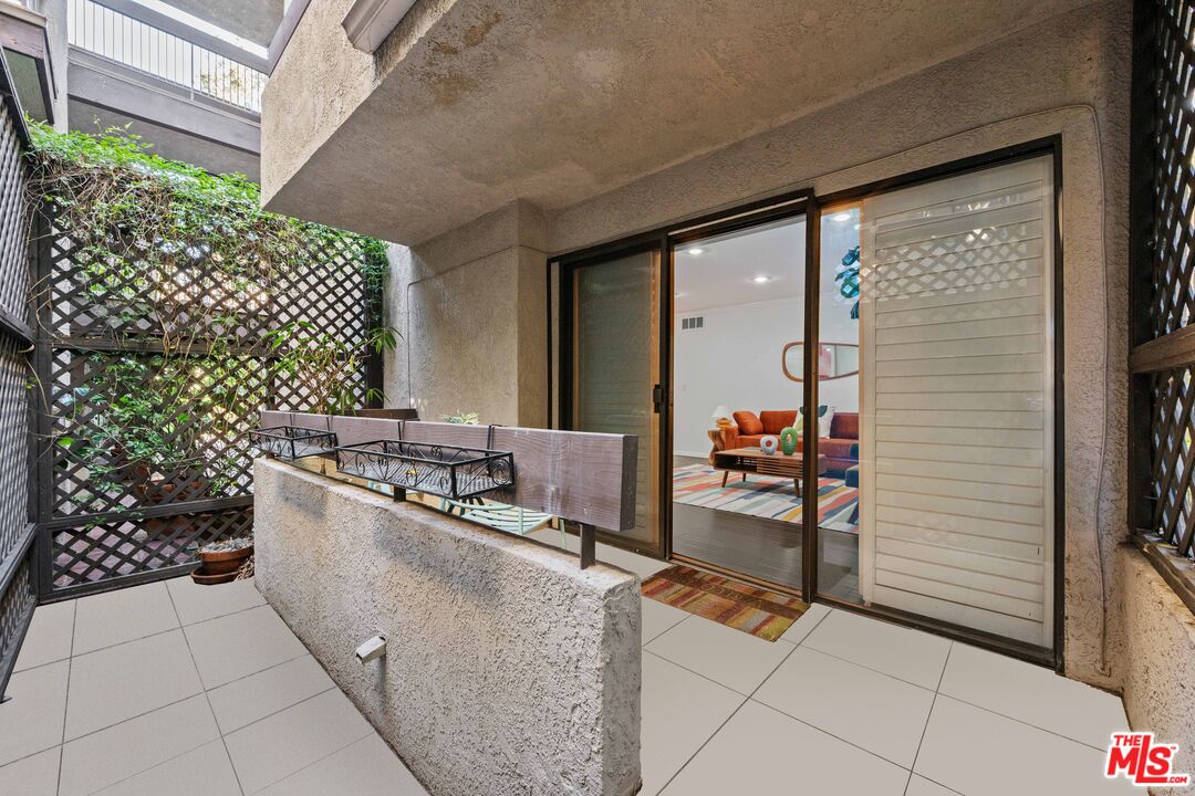 950 North Kings Road, Unit 160 West Hollywood, CA 90069 - Photo 22 of 36