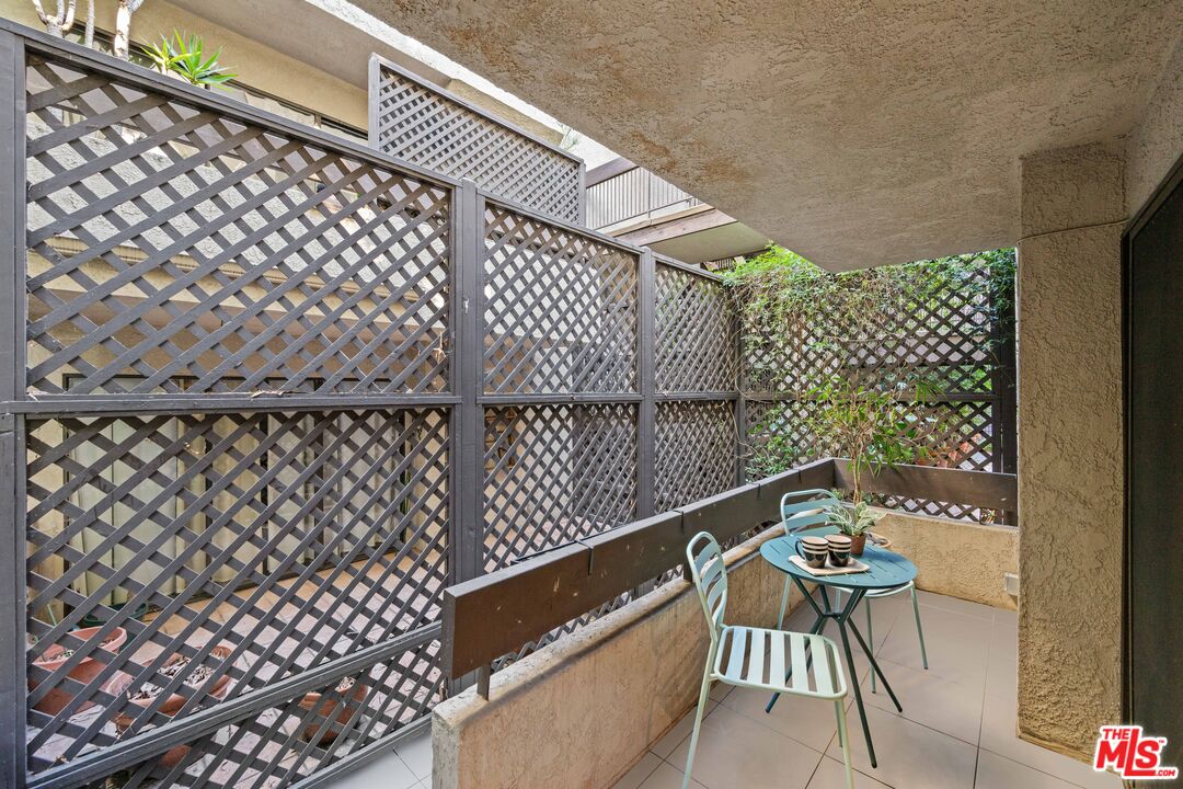 950 North Kings Road, Unit 160 West Hollywood, CA 90069 - Photo 23 of 36