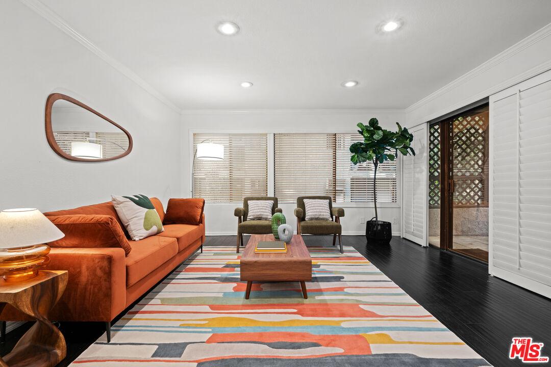 950 North Kings Road, Unit 160 West Hollywood, CA 90069 - Photo 10 of 36