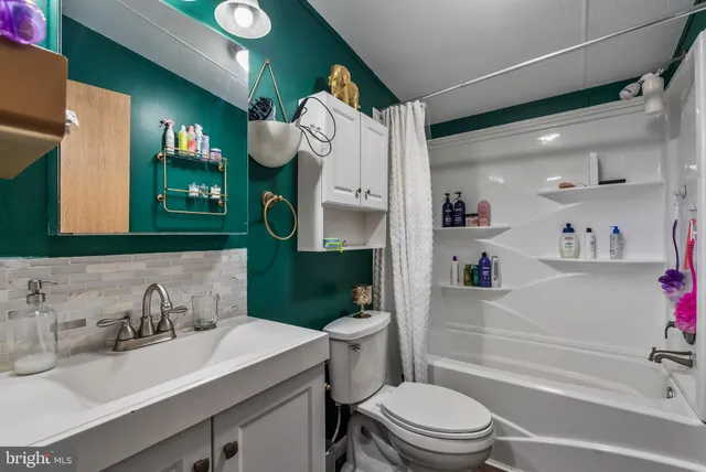 $125,000 | 231 Johnson Drive, Fairless Hills, PA 19030