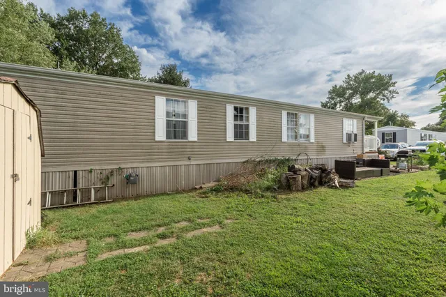 $125,000 | 231 Johnson Drive, Fairless Hills, PA 19030