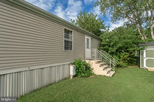 $125,000 | 231 Johnson Drive, Fairless Hills, PA 19030