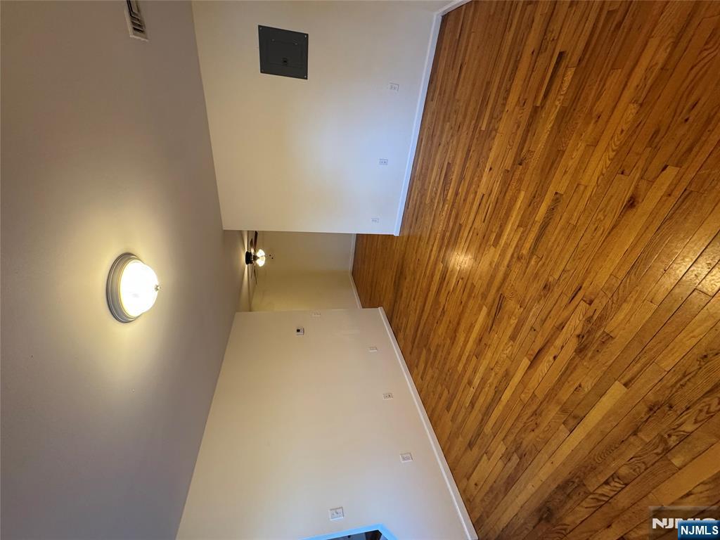 698 Undercliff Avenue Edgewater, NJ 07020 - Photo 4 of 10 a view of empty room