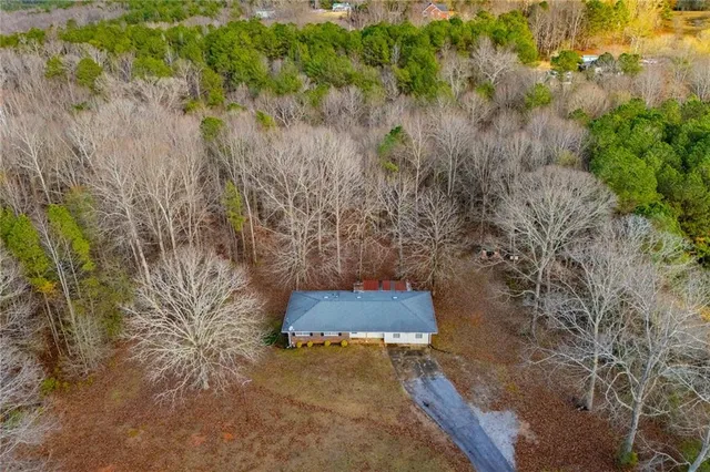 a view of an outdoor space and a yard