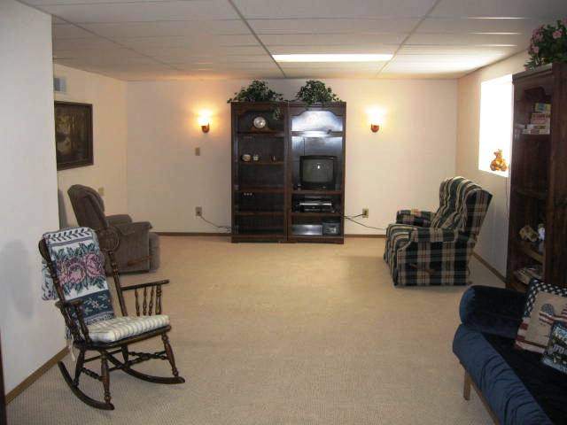15402 North McKinnon Road Mead, WA 99021 - Photo 6 of 9